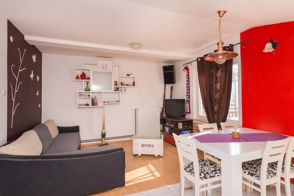 Apartment Milka Vodice Exteriér fotografie